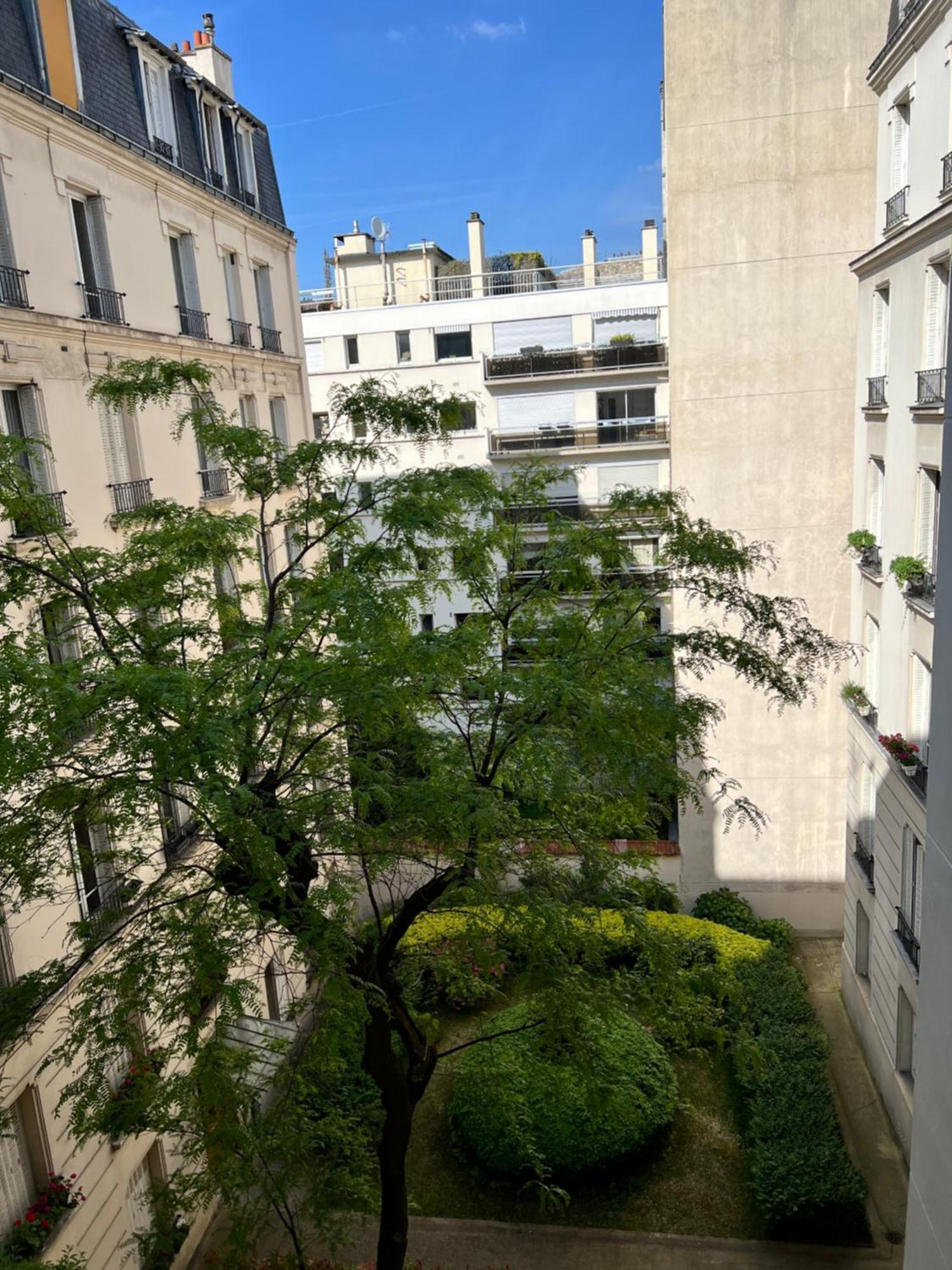 Your Parisian Hideaway - Entire Apartment Exterior photo